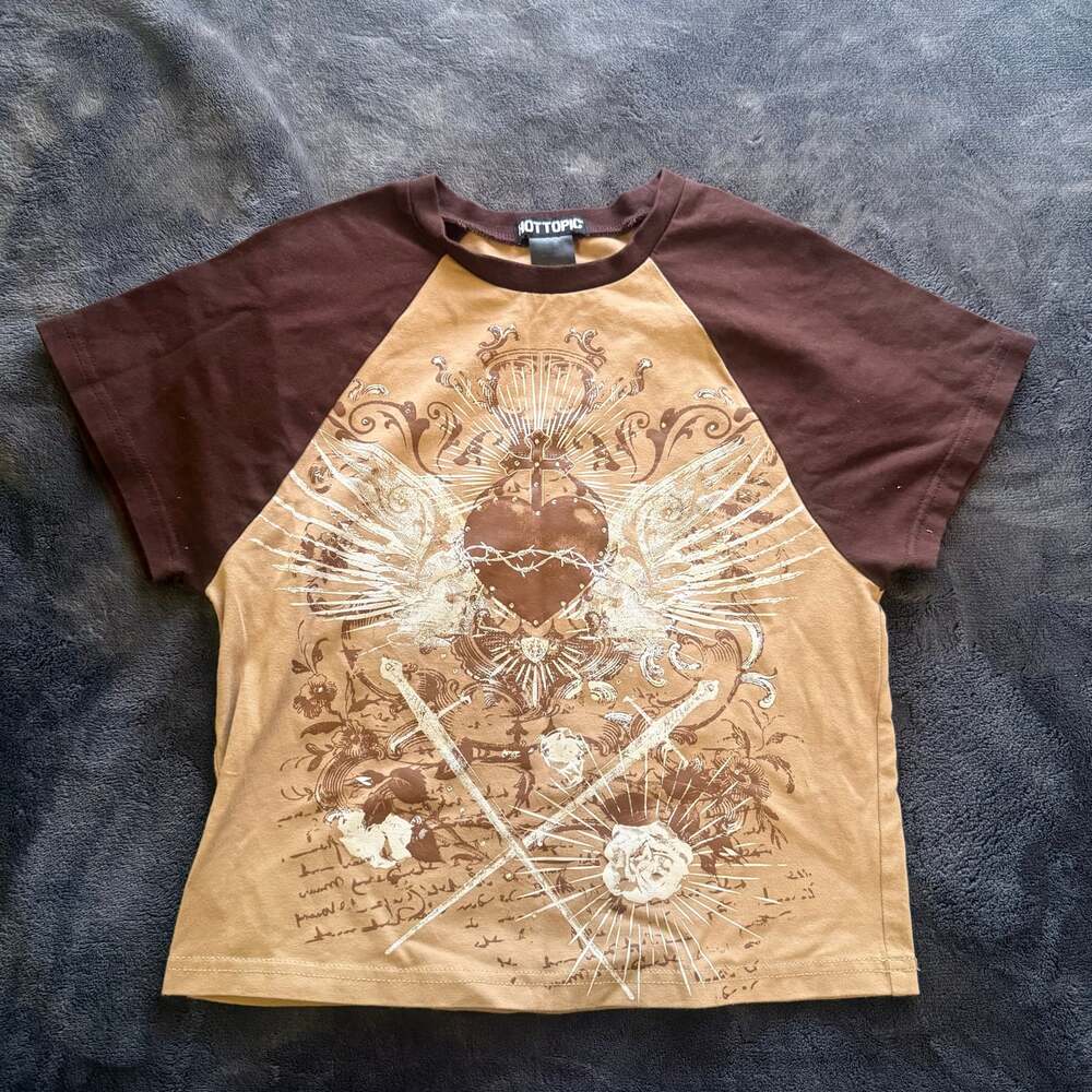 Alternative cropped/baby tee